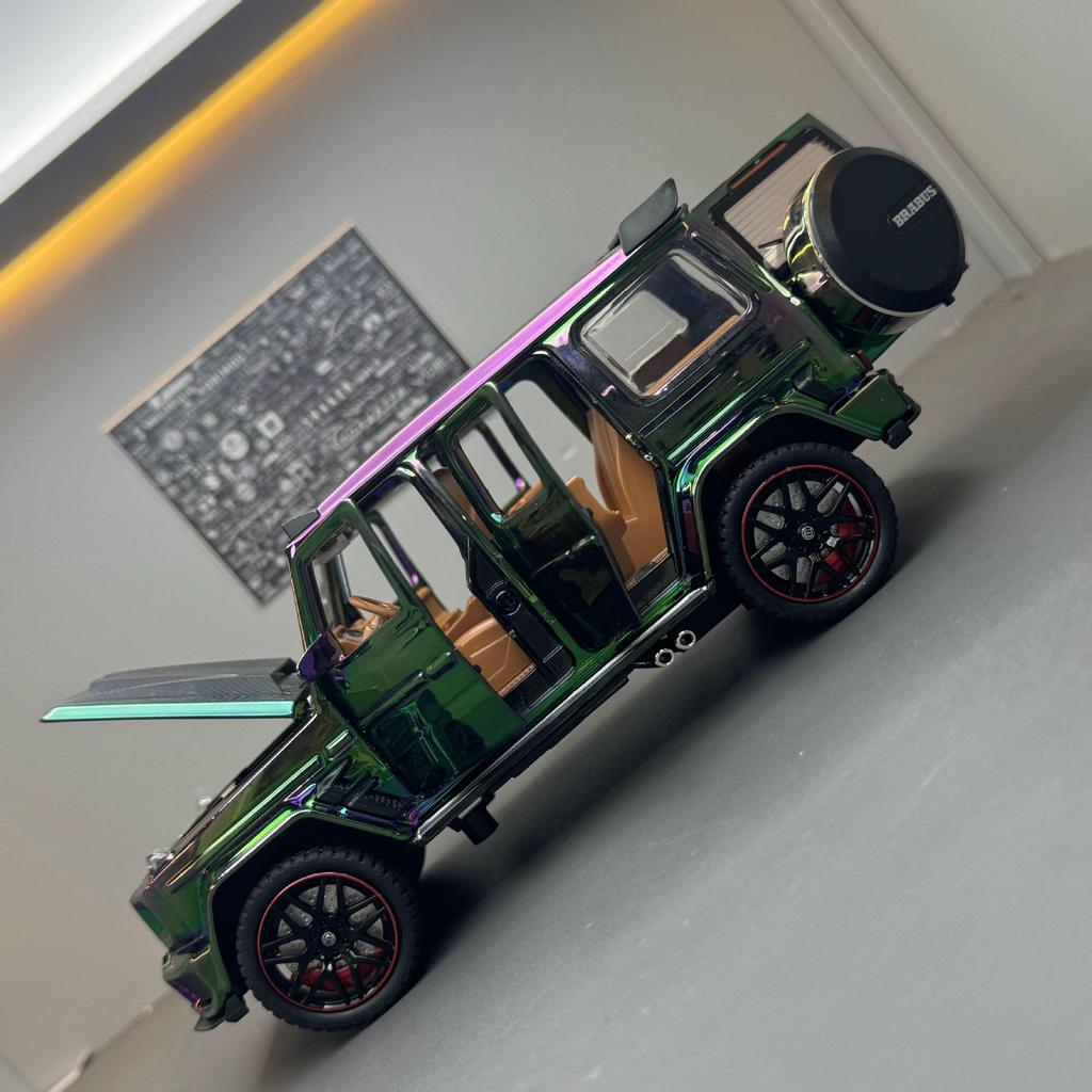 1/32 Scale Benz G800 Electroplated Version Alloy Car Diecast Metal Model Collect Hobby Model Ornaments Kids Toys Present for Children