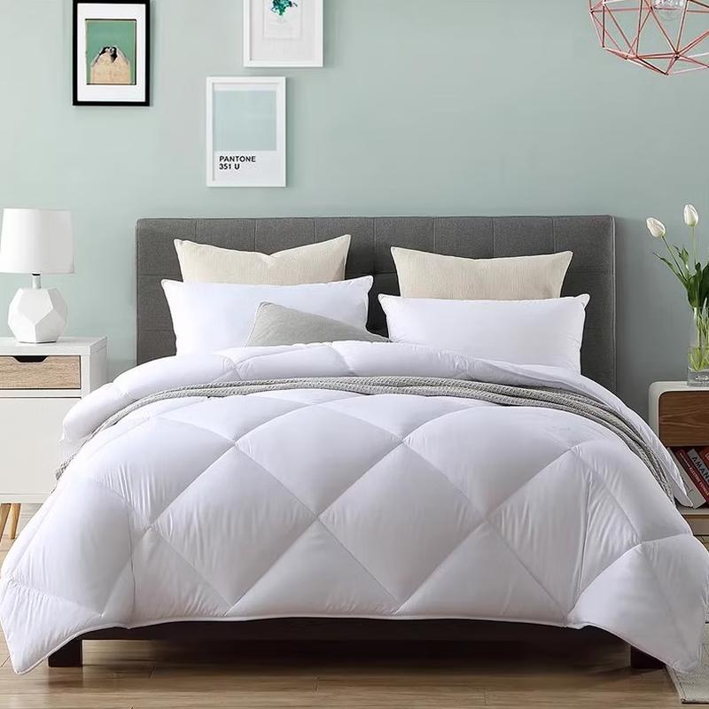 Mengjie MASIAS Seven-Hole Fluffy Quilt