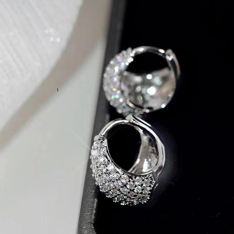 Boucles d'oreilles pendantes modernes haut de gamme en diamant brillant pour femmes - Accessoire de mode luxueux et polyvalent