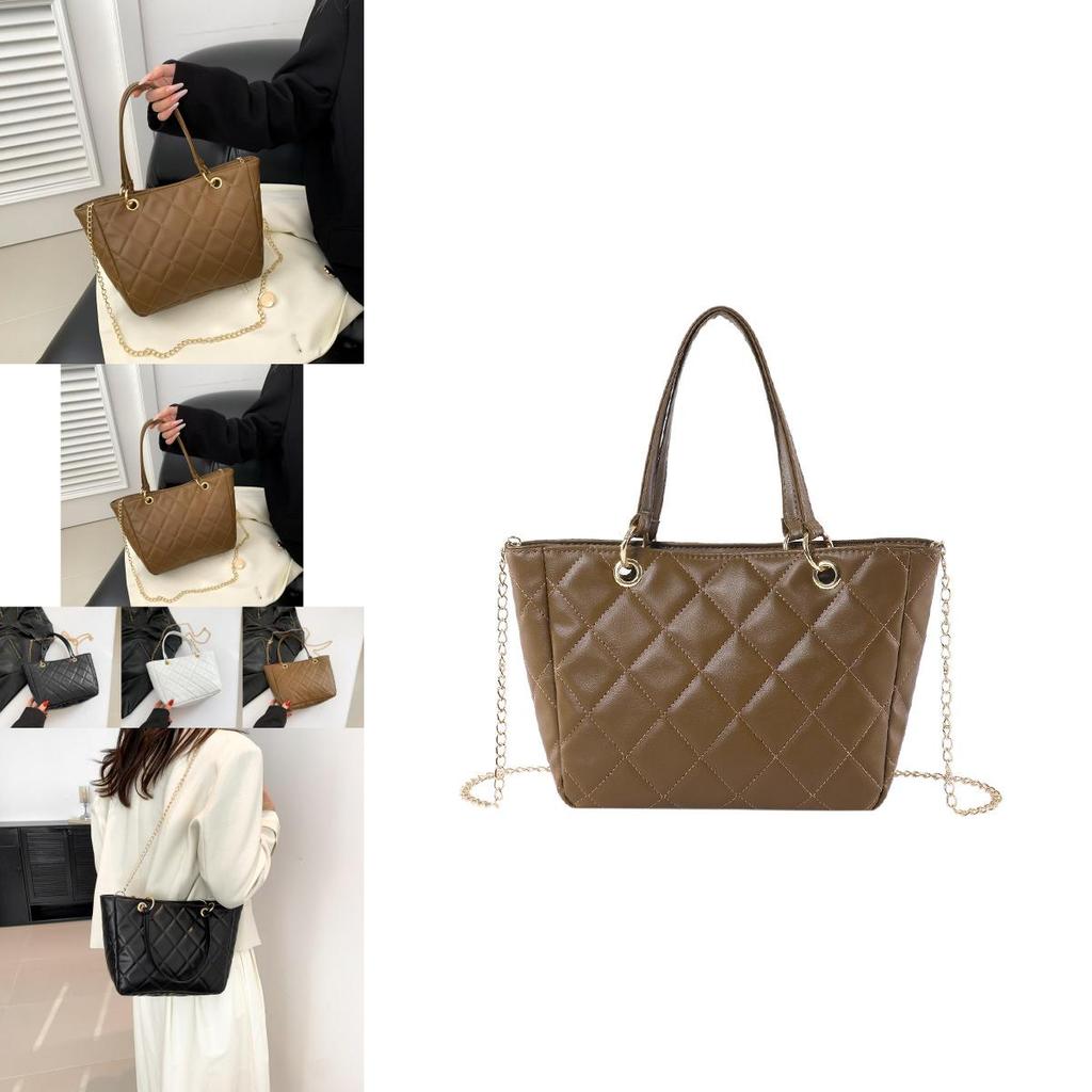 Elegant White Quilted Chain Tote Bag For Women With Soft Pu Material And Trendy Aesthetic