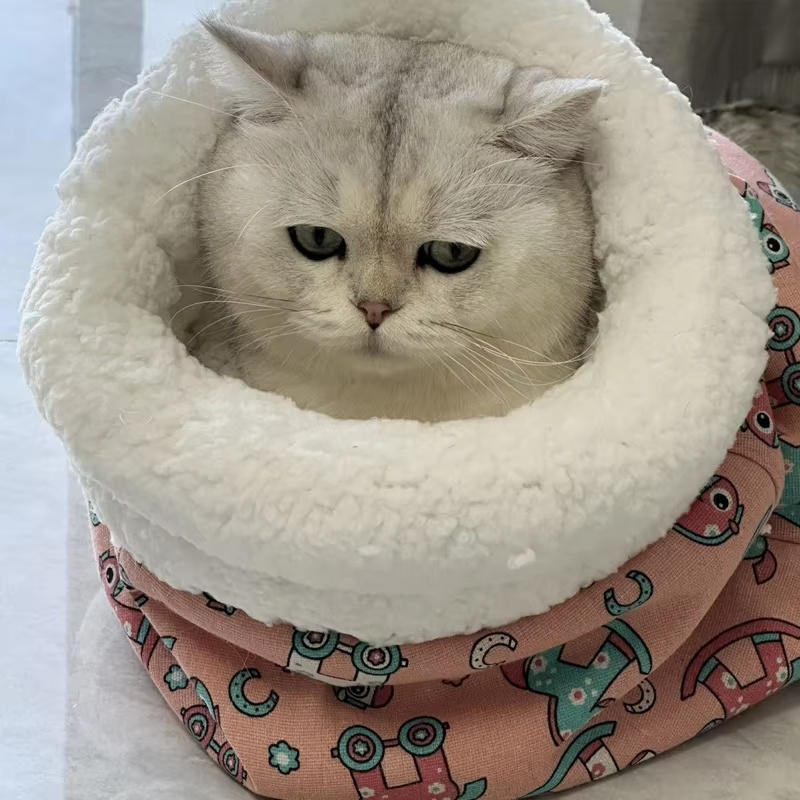 Sleeping Bag Nest Winter Warmth And Cold Proof Semi-enclosed Pet Kitten Nest Universal Pet Comfort Bedding Pet Supplies