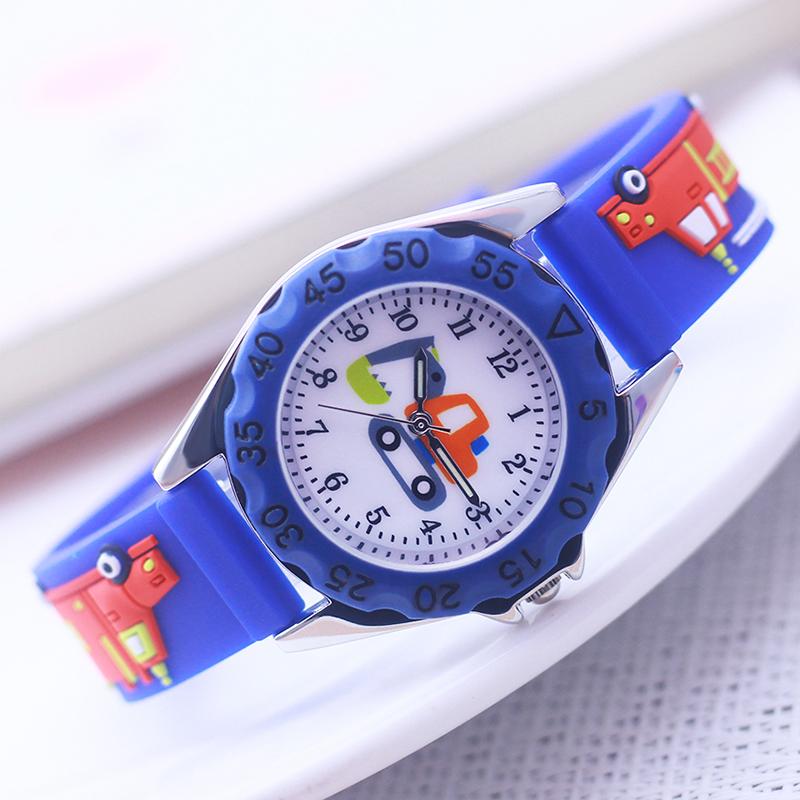 Kinder Jungen Neue Mode Cartoon Feuerwehrauto Quarzuhren Kleine Kinder Studenten Coole Feiertagsgeschenke Armbanduhren