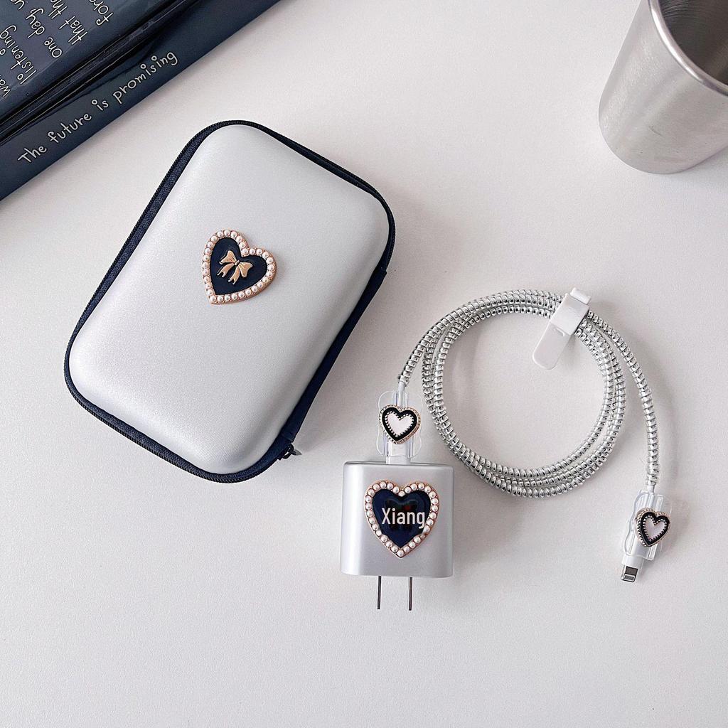 "Cartoon Engel Schutzhülle für Apple 18/20W Schnellladegerät"