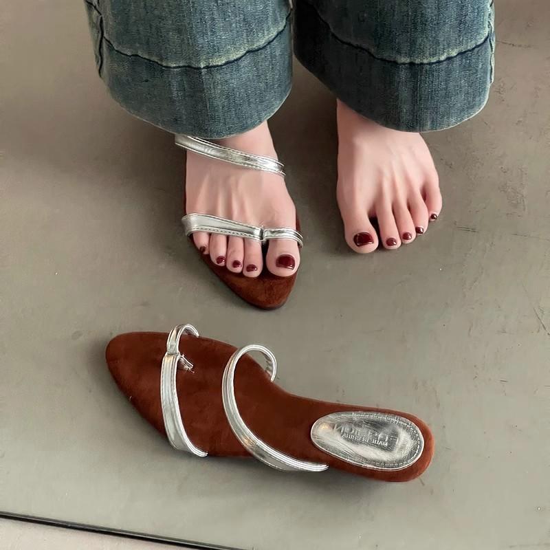Wedge heel cover toe small cool slippers shoes new summer wear niche thin strap Roman sandals