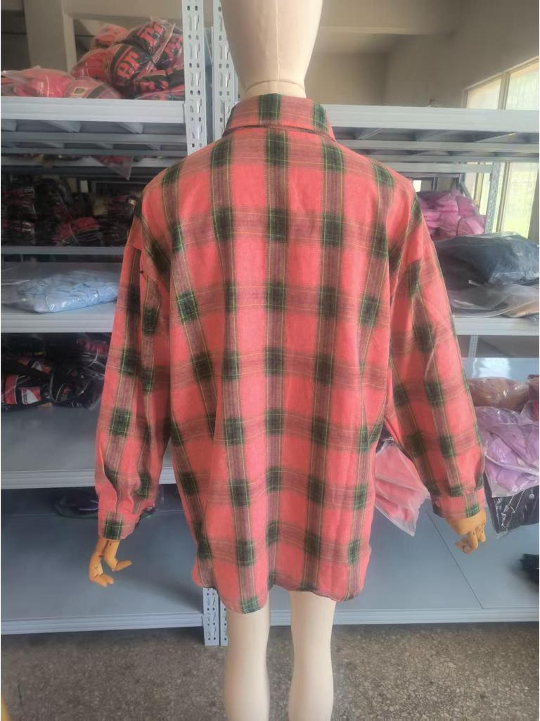 2024 Trendy European & American Cotton Plaid Shirt: Versatile, Loose-Fit, Long-Sleeve Women's Fashion for a Stylish Commute