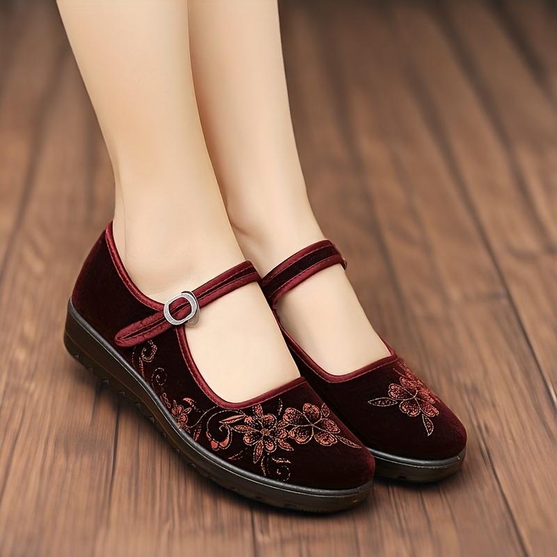 Women's Soft-Soled Non-Slip Casual Cloth Shoes for Middle-Aged and Elderly Flat-Soled Breathable Slip-On Mom Shoes for Seniors