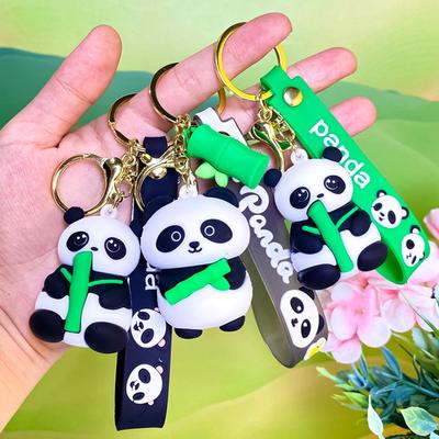 Chaveiro de Panda com Tubo de Bambu e Boneco de Panda Vermelho - Pequeno Ornamento de Presente