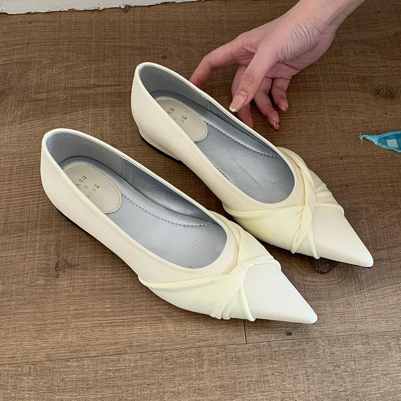 

Модная Роскошная Женская Обувь Слипоны Женские Балетки Повседневные С Острым Носком Модные Неглубокие Женские Балетки Новинка Весна Лето 35 бежевый