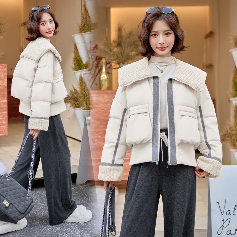 YJ6838 Women's Winter Down Jacket: Versatile Spliced Denim Lapel with Particle Fleece and 90% White Duck Down