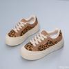 2025 Spring New Breathable Leopard Pattern Low Cut Casual Thick Soled Board Shoes with Soft Sponge Cake Shoes Zapatos De Mujer