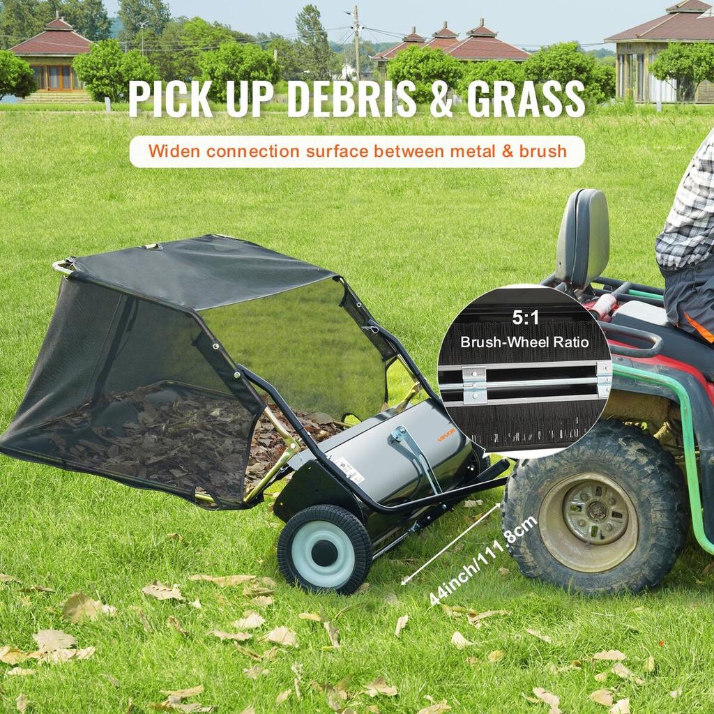 Tow Behind Lawn Sweeper, 111.7 Cm Pull Behind Lawn Sweeper, 25 Cu. Ft Large Capacity Leaf & Grass Collector, Heavy Duty Garden Sweeper with Adjustable