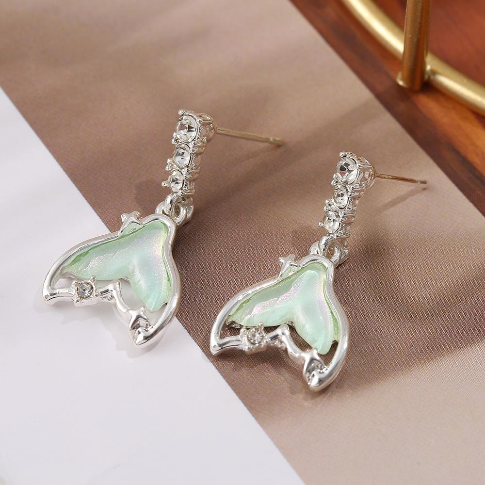 925 Silver Fishtail Zircon Earrings - Elegant, Trendy, Niche Luxury