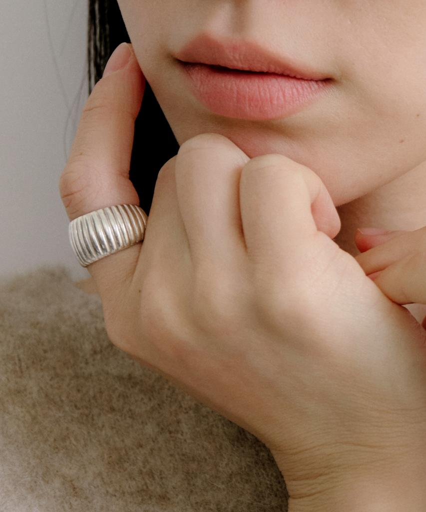 Byweekend Arc Ring