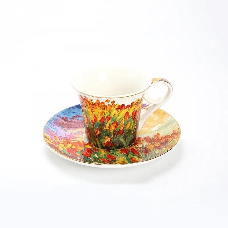Tazze da caffè stile retrò lusso leggero Set da tè in ceramica per il tè pomeridiano domestico Tazza da caffè e piattini squisiti di fascia alta Regali