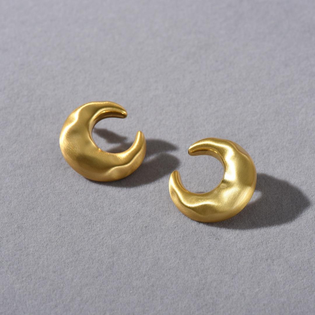 Simple And Exquisite Gold And Silver Crescent Moon Handmade Brushed S925 Silver Needle Stud Earrings Niche Fashion High Sense Earrings Women