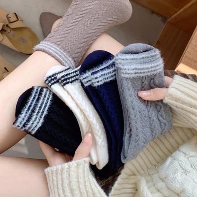 Women's Japanese-Style Wool Socks: Thick, Warm Cashmere Mid-Tube Socks for Autumn and Winter