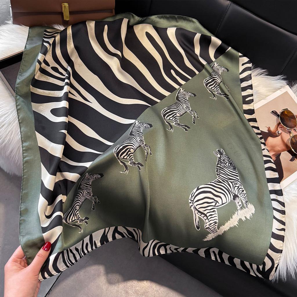 Spring Small Silk Scarf Korean Version Imitation Silk Scarf Women'S Retro Decorative Square Scarf Small Scarf Tied Bag Ribbon