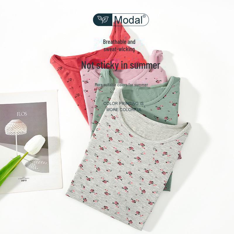 Mamas Sommerpyjama: Leichtes Modal-Set aus Weste und Kurzarm für Frauen mittleren und höheren Alters