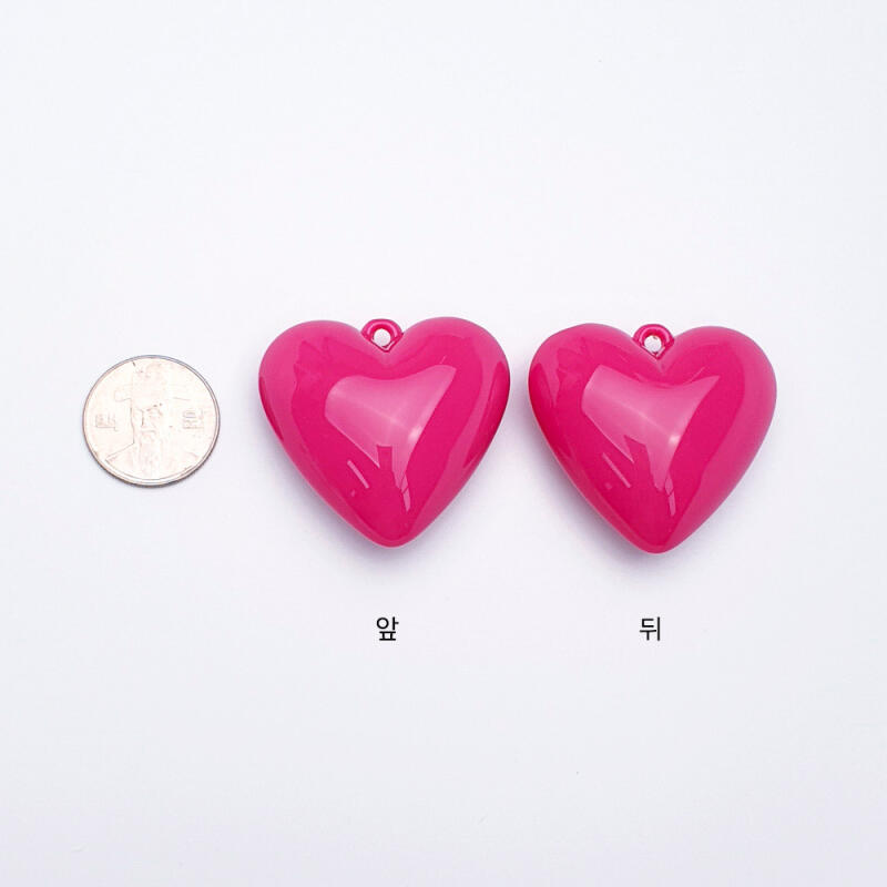 Colorful plump bold heart acrylic pendant keychain material