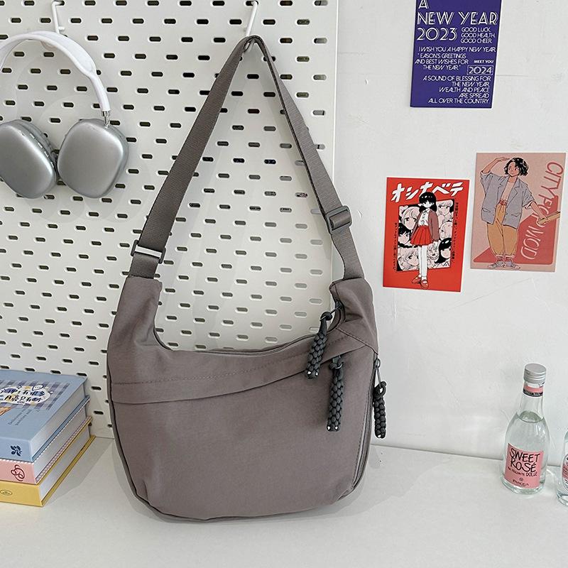 Bag messenger bag women's bag new fashion shoulder bag large capacity messenger bag class commuter bag dumpling bag