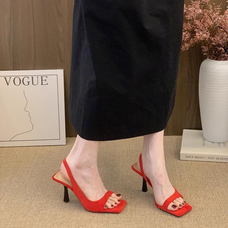 

2026 Summer Polka Dot Women Slippers Concise Party Dress Slide Ladies Outdoor Low Heel Sandalias 35 красный