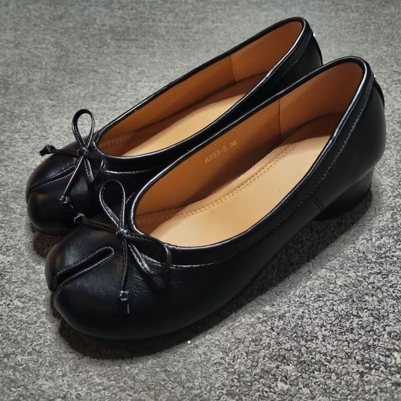 Escarpins plissés de créateur à bout fendu pour femmes, confortables en cuir souple, à talons bas de 3,5 cm, ballerines décontractées Tabi, chaussures mocassins