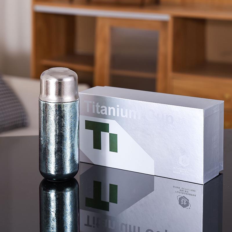 Premium Magnetic Titanium Insulated Mug - Portable High-End Tea Cup