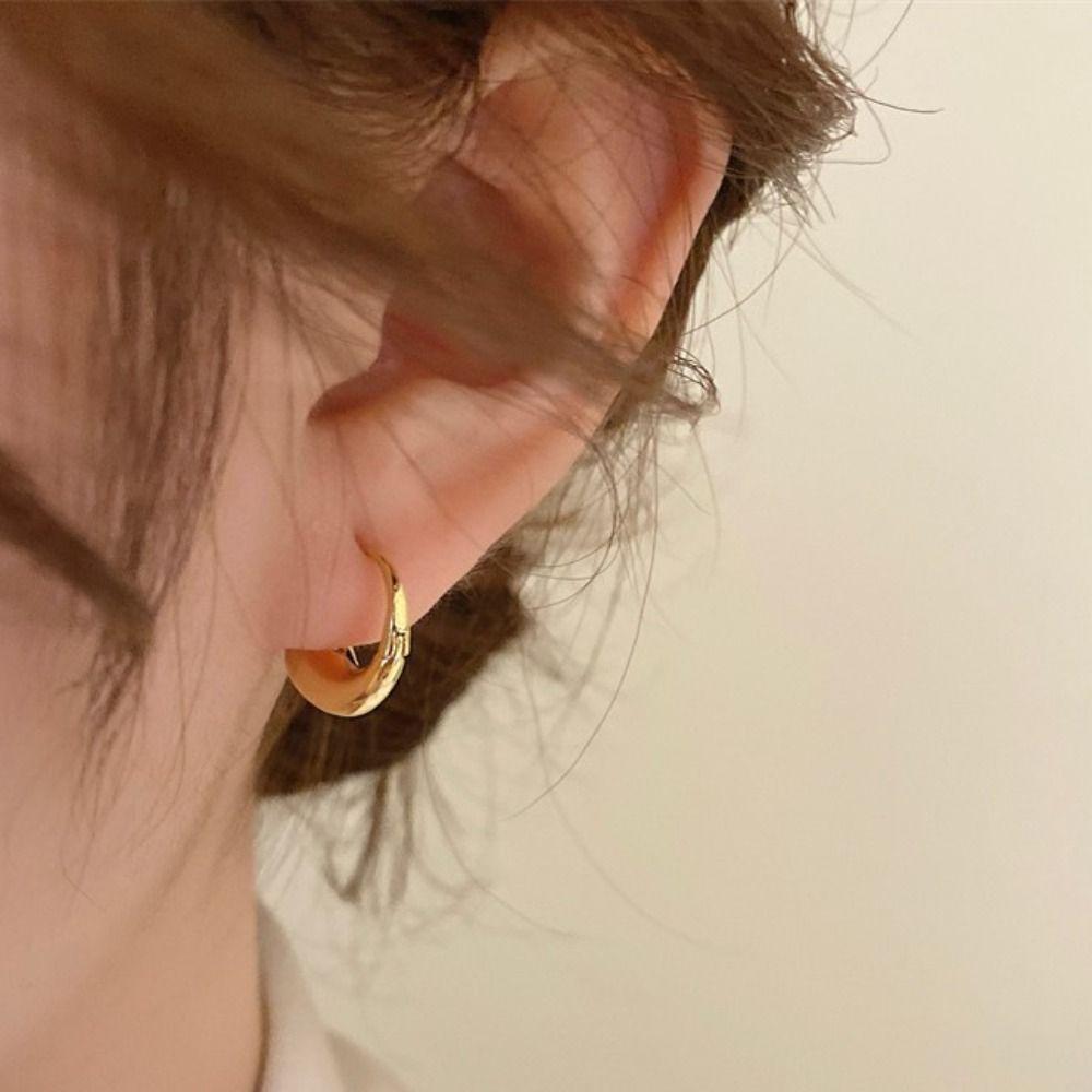 

Простые серьги-кольца с запятой для предотвращения аллергии, женские ювелирные изделия, геометрическая пряжка для ушей, корейские шпильки для ушей