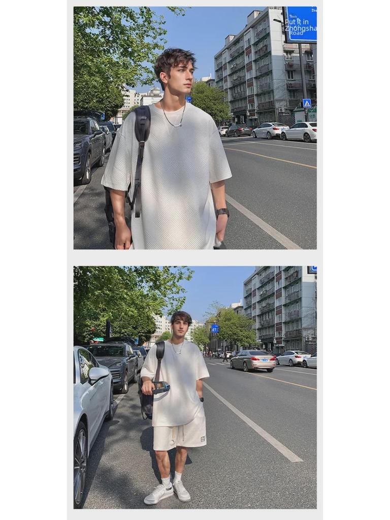 Hong Kong Style Waffle Men's Short-Sleeved Sports Casual Set: Loose T-Shirt and Trendy Shorts 2023.