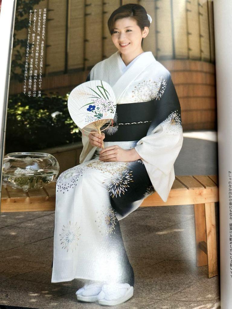 [USED] Ginza's Chic: A Collection of Nozaki's Beautiful Kimono Works, Signed by Hand