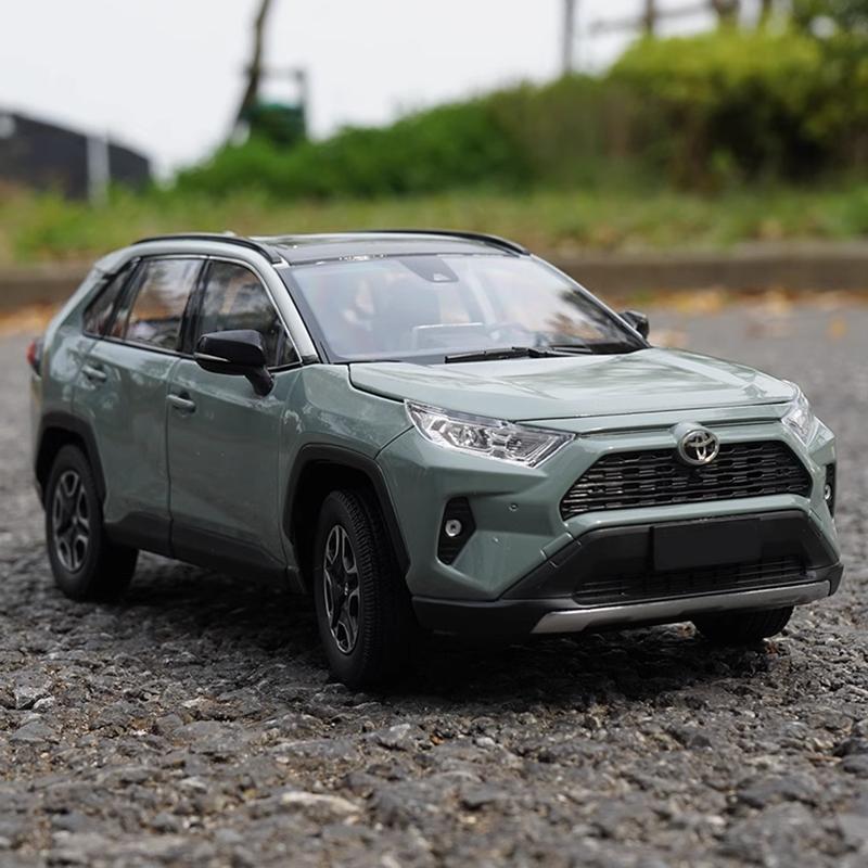 1/32 Toyota RAV4 SUV Alloy Car Model Diecast Metal Toy Vehicles Car Model High Simulation Sound and Light Collection Childrens Toy Gift