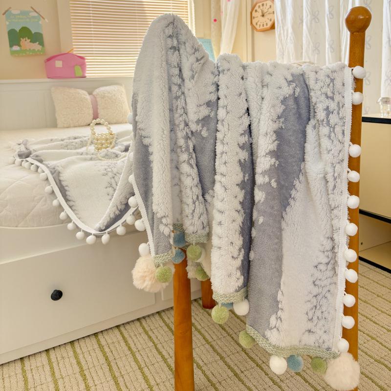 250G Two-Color Cationic Jacquard Throw Blanket with Small Handmade Pom-Poms