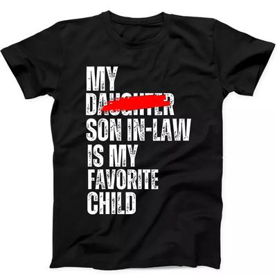 Mój zięć jest moim ulubionym dzieckiem córką zabawny napis prezent czarny t-shirt 391