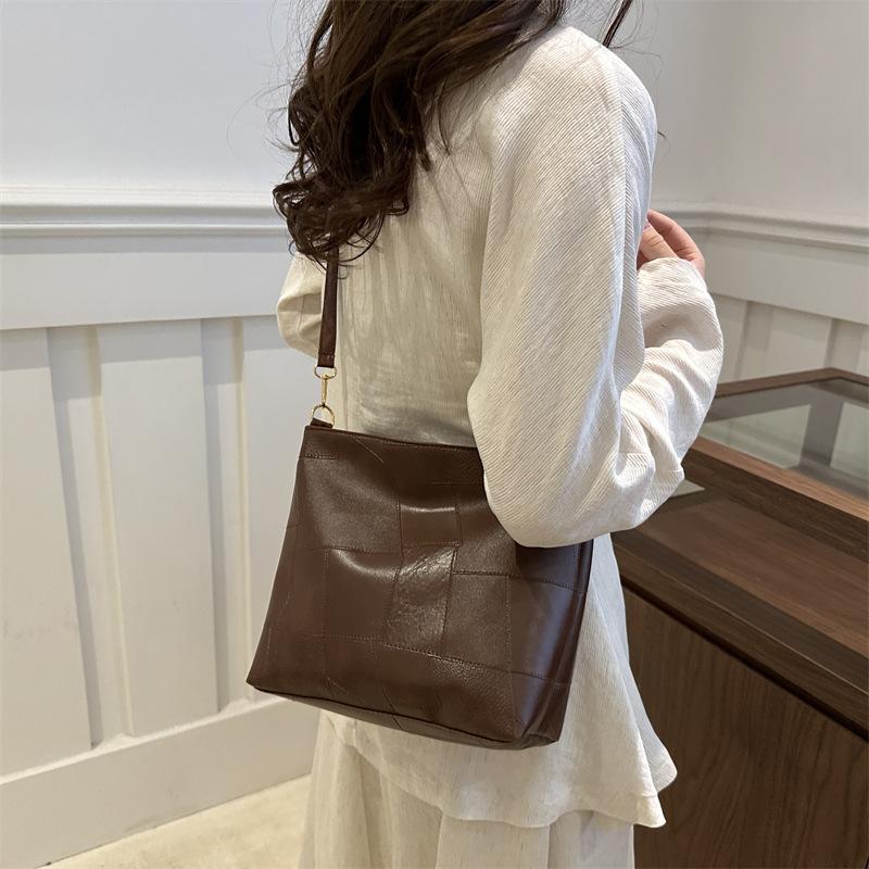 Fashionable Large-capacity Underarm Bag for Women New Style French Niche Tote Bag Summer Shoulder Crossbody Bag