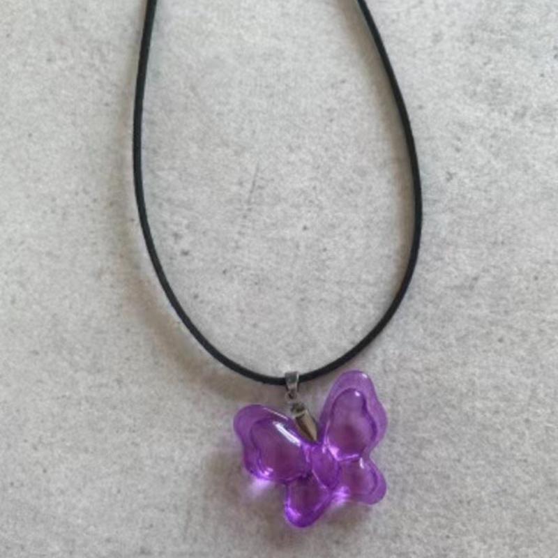 Resin Butterfly Choker Necklace Simple Pendant Clavicle Chain Party Jewelry for Girls Women Temperament Collarbone Chain