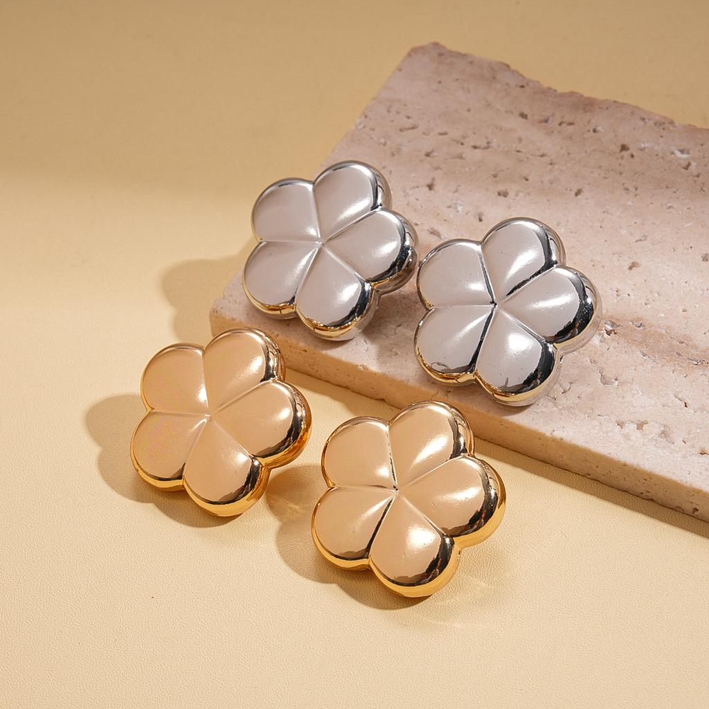 Cold wind glossy flower steel needle earrings simple commuter earrings environmentally friendly earrings