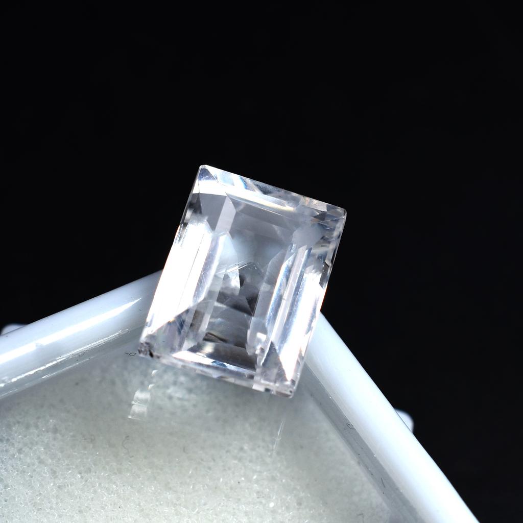 CERTIFIED White Sapphire 9.95 Ct Natural Loose Gemstone Ring Size Emerald Cut