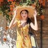 Gentle wind seaside vacation floral dress, summer bright dopamine wear is very beautiful, pinched waist skirt