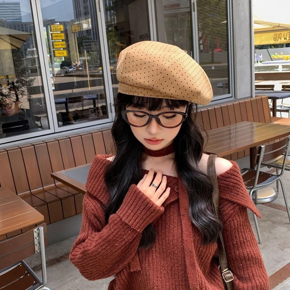 Keep Warm Women Painter Hat Cotton Women Octagonal Cap Fashion Polka Dot Beret Hat  Girl