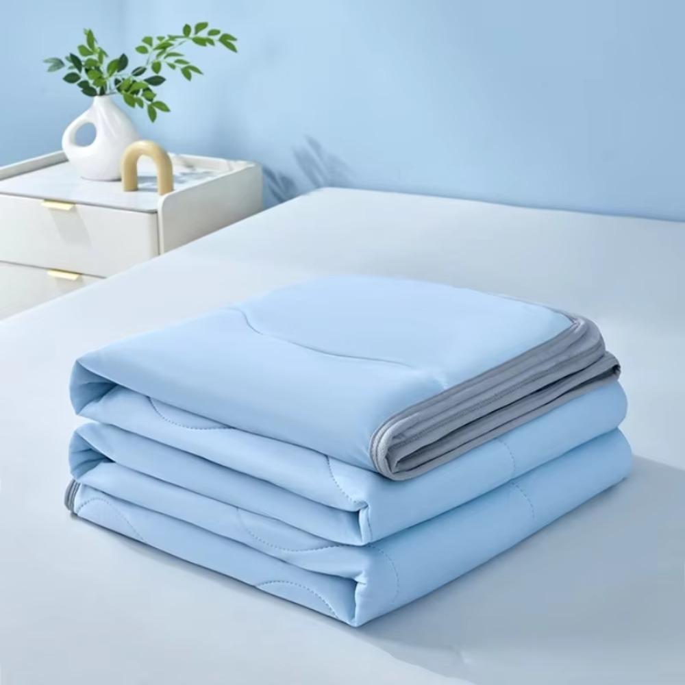 Thin Breathable Air-conditioning Comforters Machine Washable Throw Blanket  Dormitory