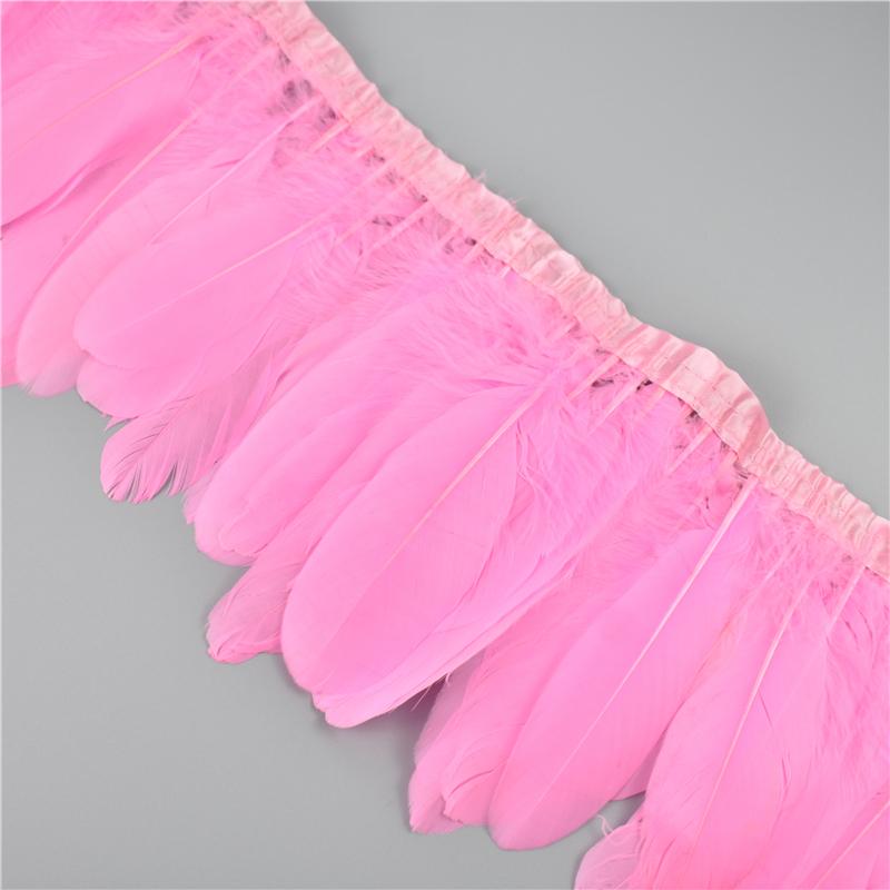 2 Meter Gänsefederbesatz Hochzeitsfeier Dekoration Fransen für Kleidung Makramee Federn DIY Farbige Federn Bänder für Bastelarbeiten