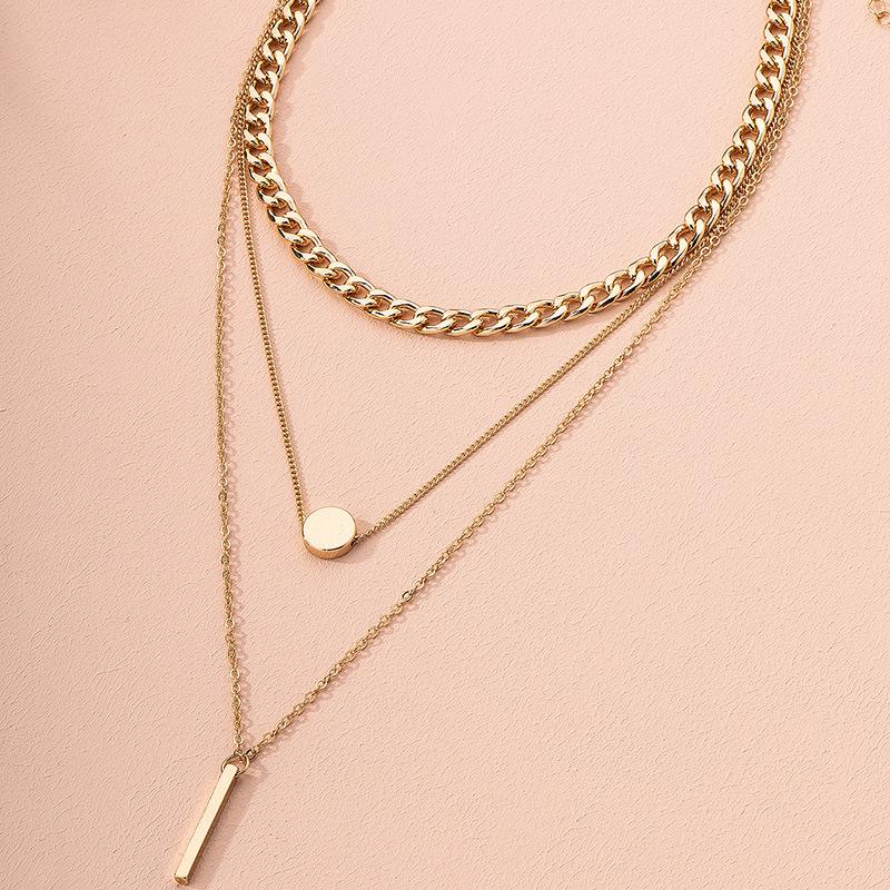 Elegant European & American Trendy Women's Layered Necklace - Fashionable Statement Sweater Chain