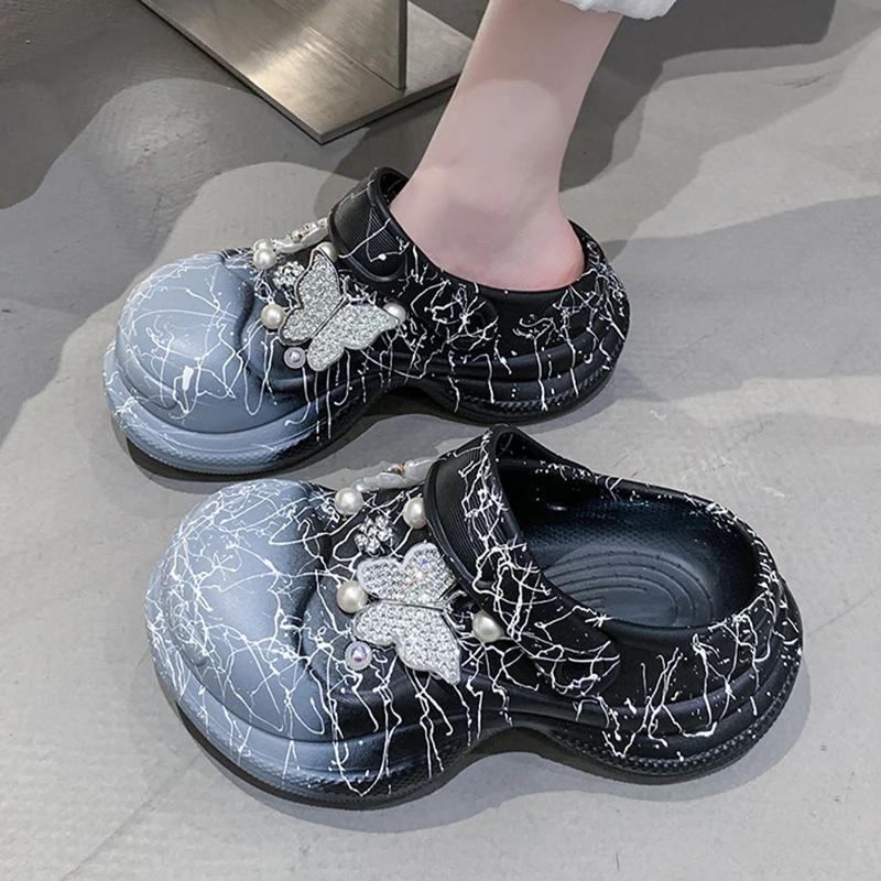 Fashion Fashion Mix Color Chunky Platform Clogs Sandals Women Crystal Butterfly Thick Bottom Garden Shoes Woman Non Slip Summer Slippers