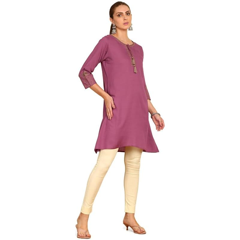 Soch Womens Onion Pink Tie-Up Neck Rayon Slub A-Line Short Kurta with Thread Work S розовый