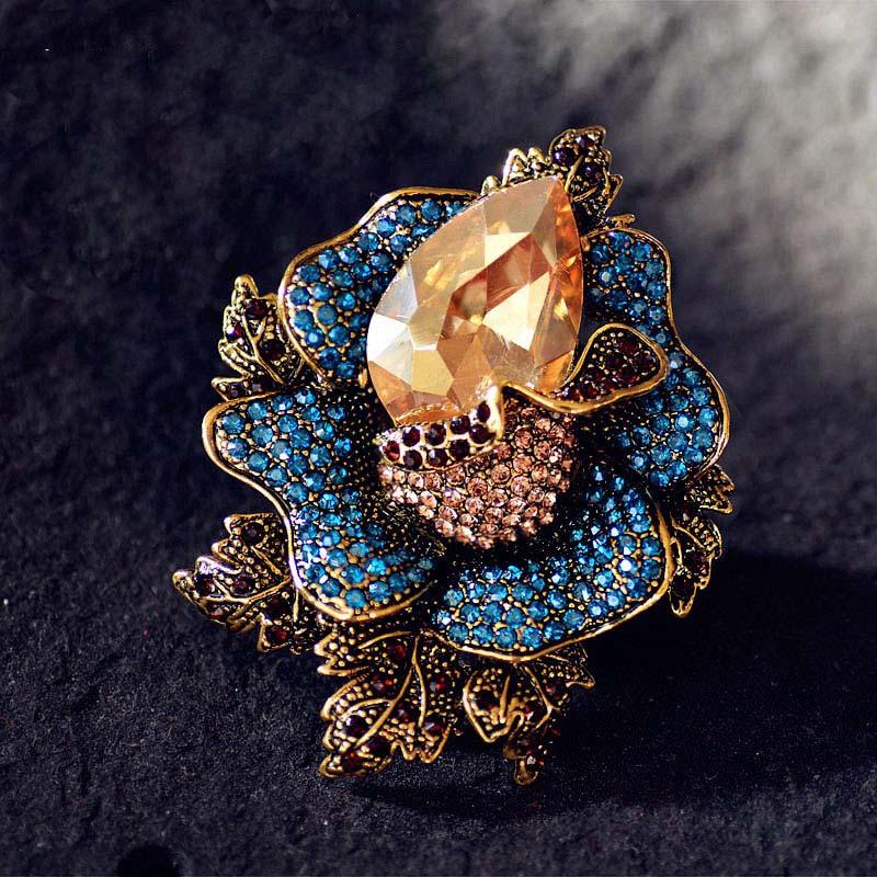 Women Crystal Flower Brooch Pins Vintage Palace Style Rhinestone Rose Suit Clothing Corsage Jewelry