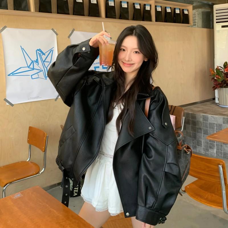 

Trendy Black Leather Jacket for Women: Cool, Petite, and Stylish 2025 Spring Fashion S чорний