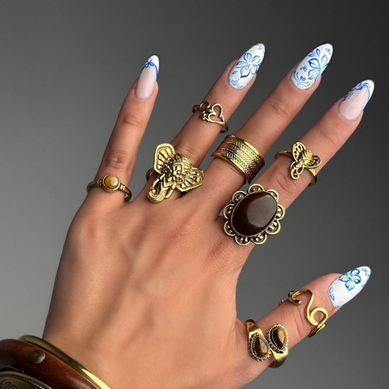

Vintage ring, old elephant jewelry, niche design, flower stacking, personalized elephant trunk ring, woman