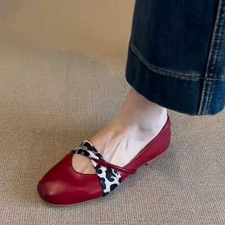 Cowhide Version Retro Round Head Light Mouth Leopard Print Flat-soled Single Shoes Women's New Autumn Niche Design Soft-soled French Commuter Shoes