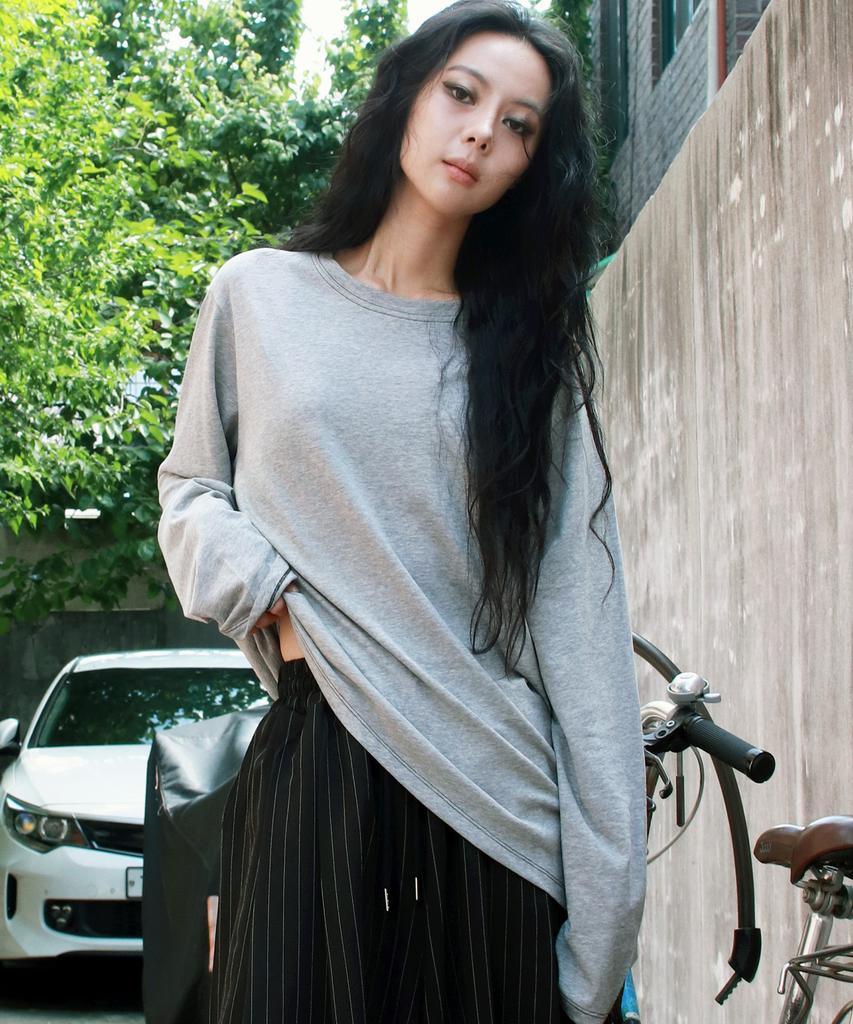 Deumakeu Diagonal Stitch Medium Fit Long Sleeve Gray