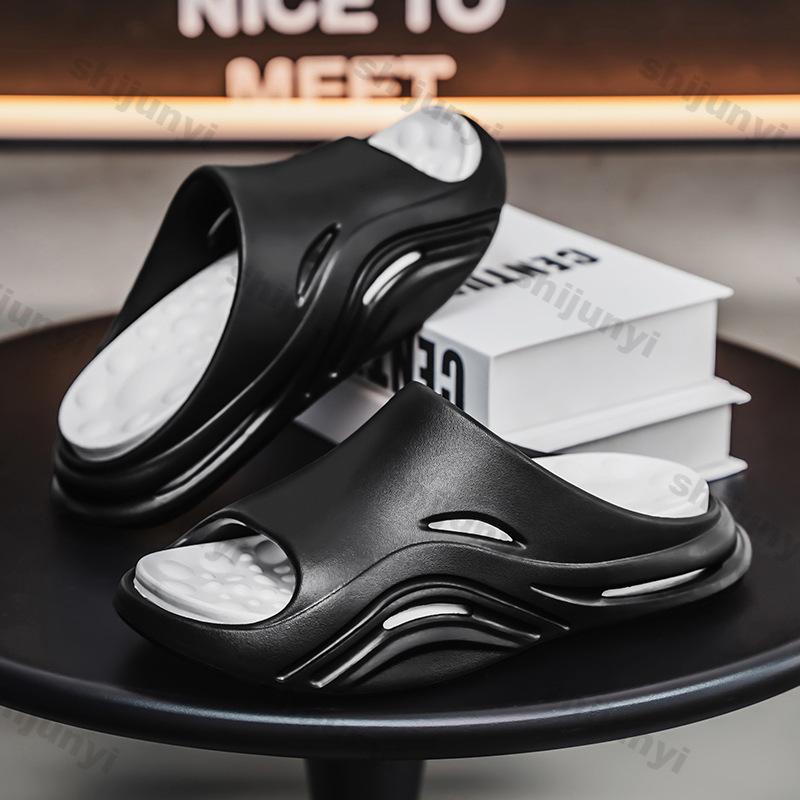 Men's One Word Slippers 2026 Summer New Platform Outdoor Soft Sole Beach Shoes Lightweight Comfortable Casual Indoor Slippers